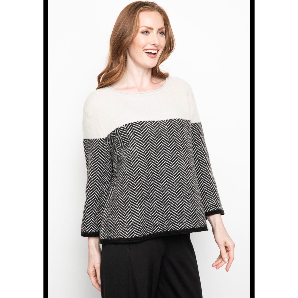 Liv By Habitat Color Block Chevron Swing Pullover
